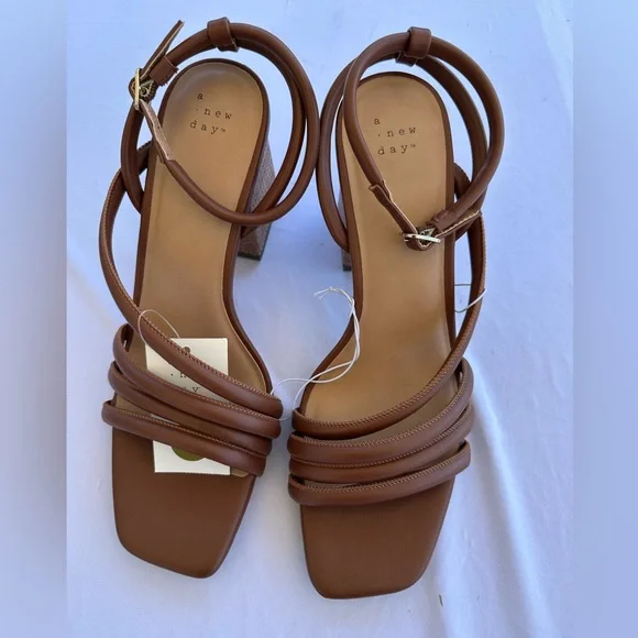 A New Day Tan Strappy Block Heels - Picture 3 of 5
